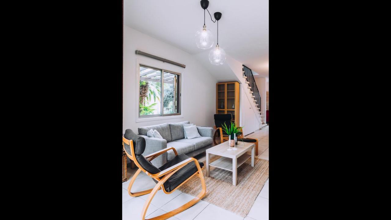 Minimal Townhouse Center Paphos Villa Ngoại thất bức ảnh