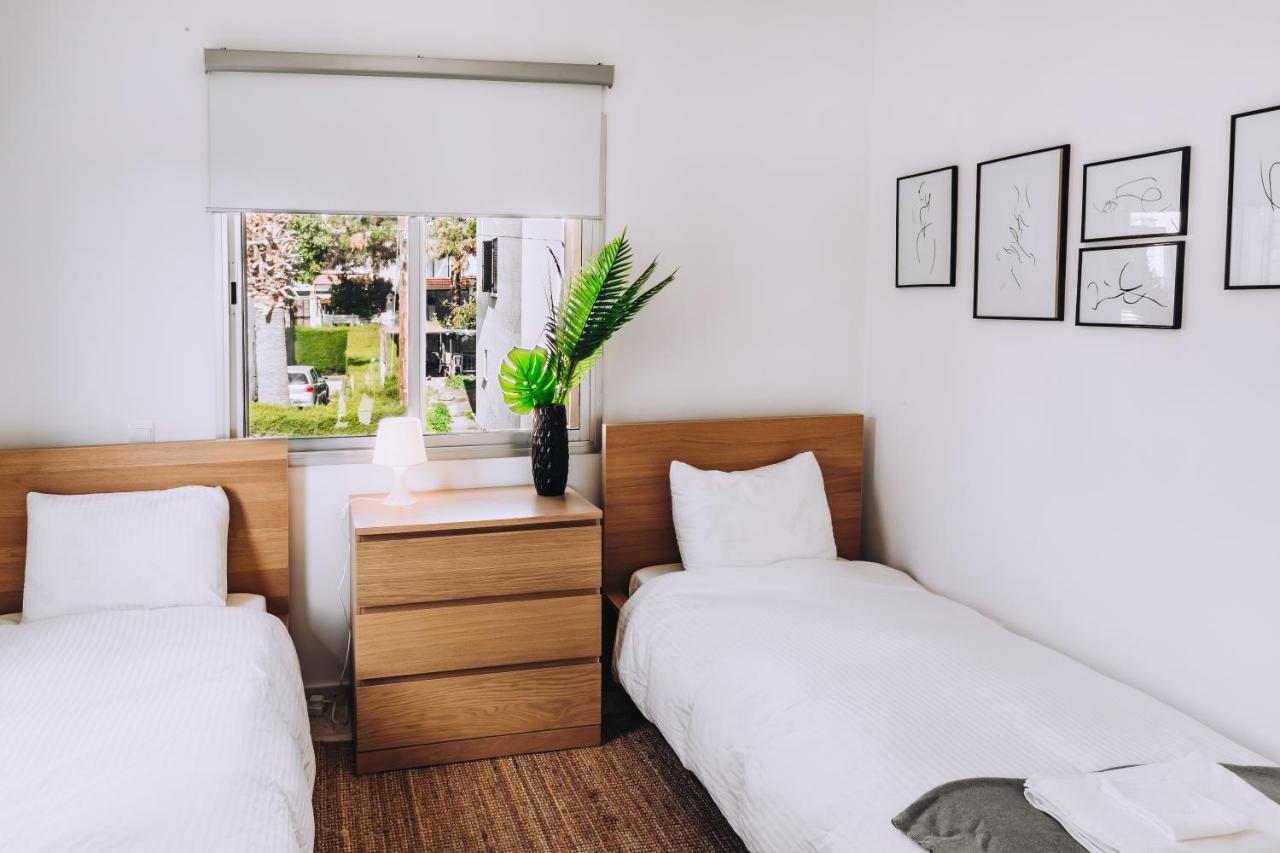 Minimal Townhouse Center Paphos Villa Ngoại thất bức ảnh