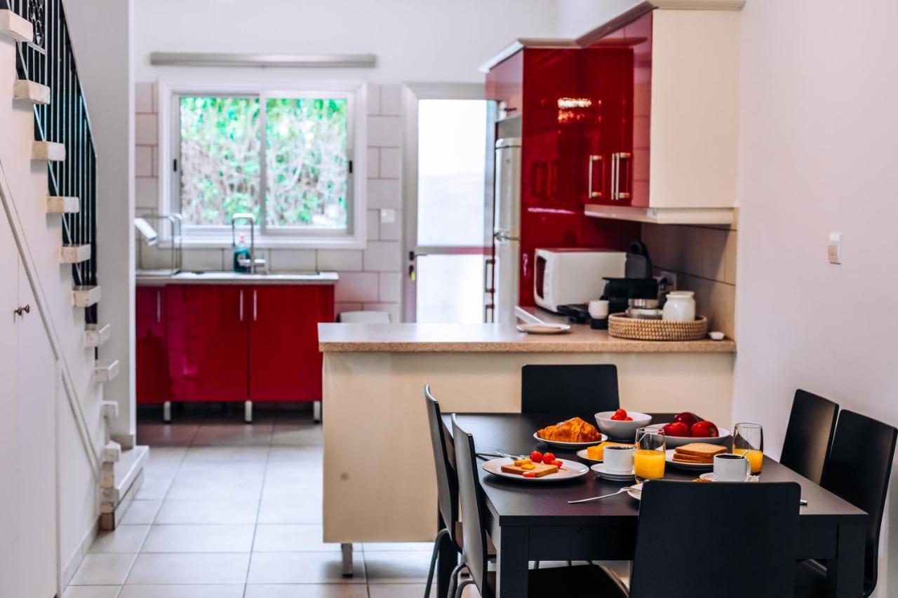 Minimal Townhouse Center Paphos Villa Ngoại thất bức ảnh
