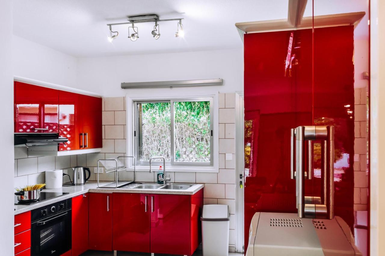 Minimal Townhouse Center Paphos Villa Ngoại thất bức ảnh