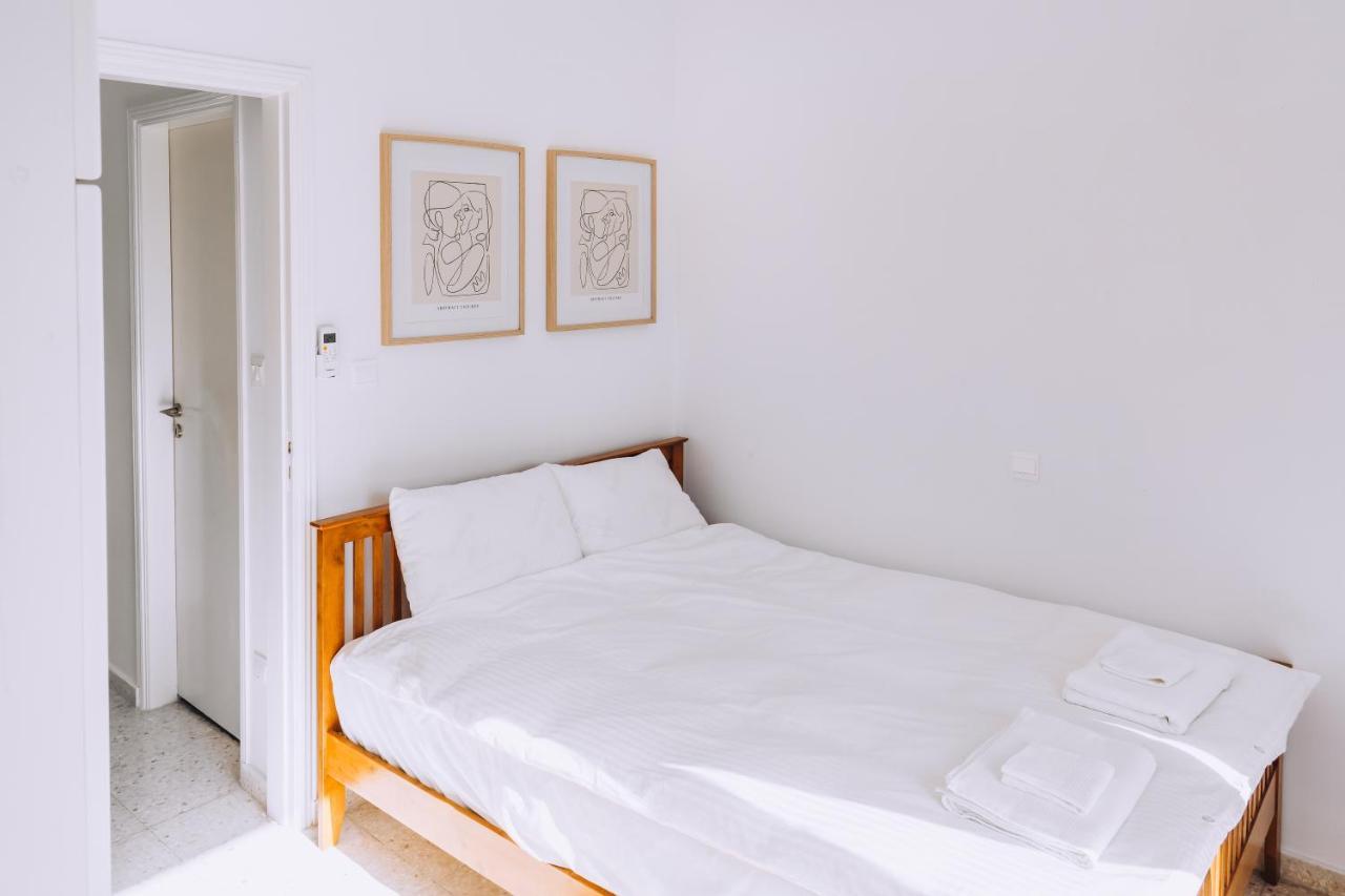 Minimal Townhouse Center Paphos Villa Ngoại thất bức ảnh
